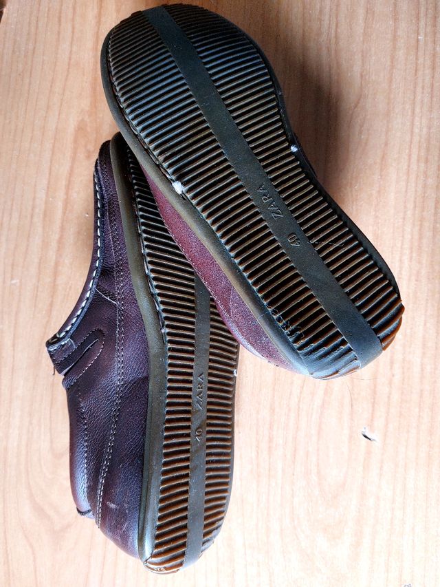 Zapatos Zara.Talla 40.Granates.Piel.