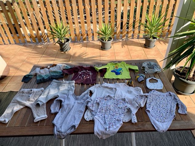 Ropa de bebé desde 0,5€ por artículo tallas 50-80