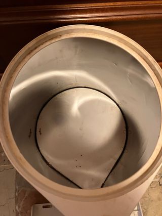 Cubo de basura interior mueble cocina