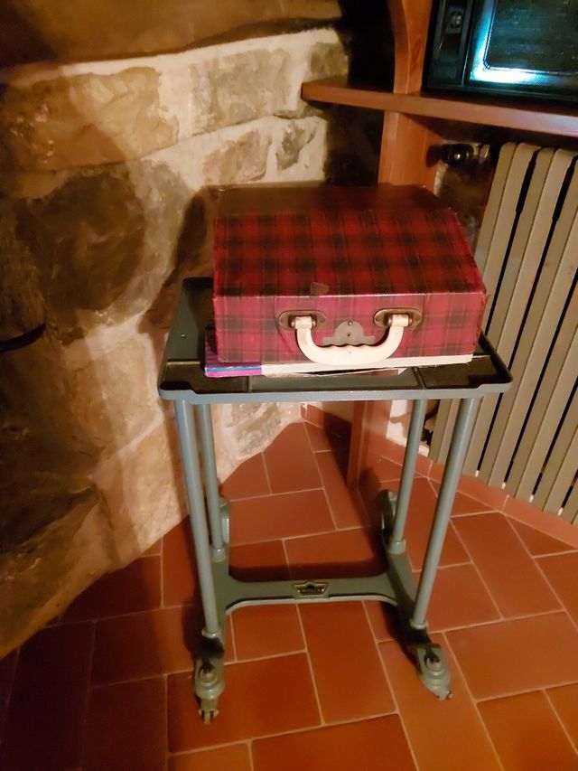 Máquina escribir portátil antigua