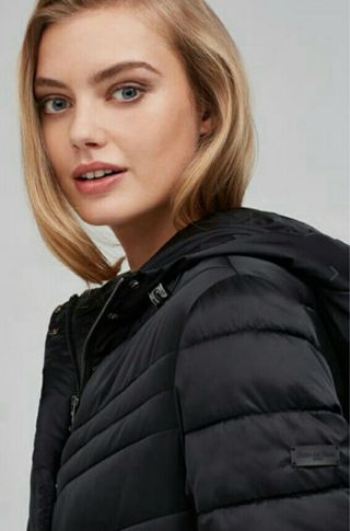 pedro del hierro Plumas abrigo