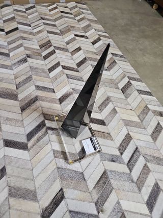 Escultura metraquilato espejo negro años 70