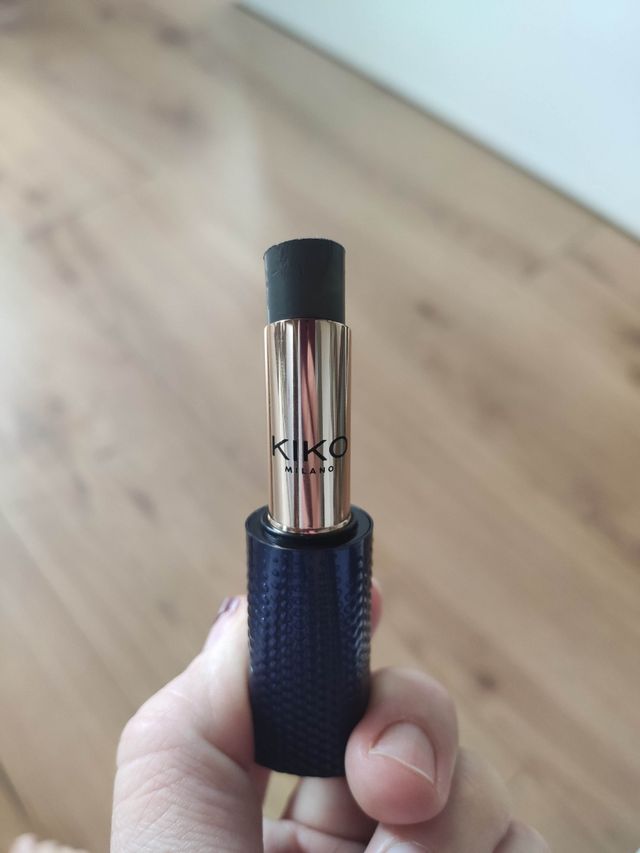 Pintalabios 💄 Kiko gris