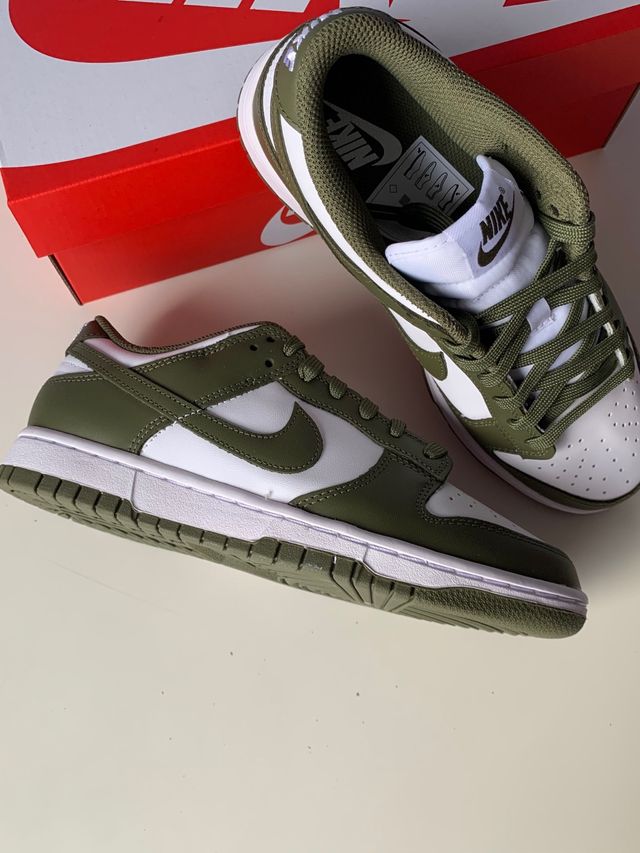 Nike Dunk Low Medium Olive