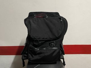 bolso trasero 57-60 litros
