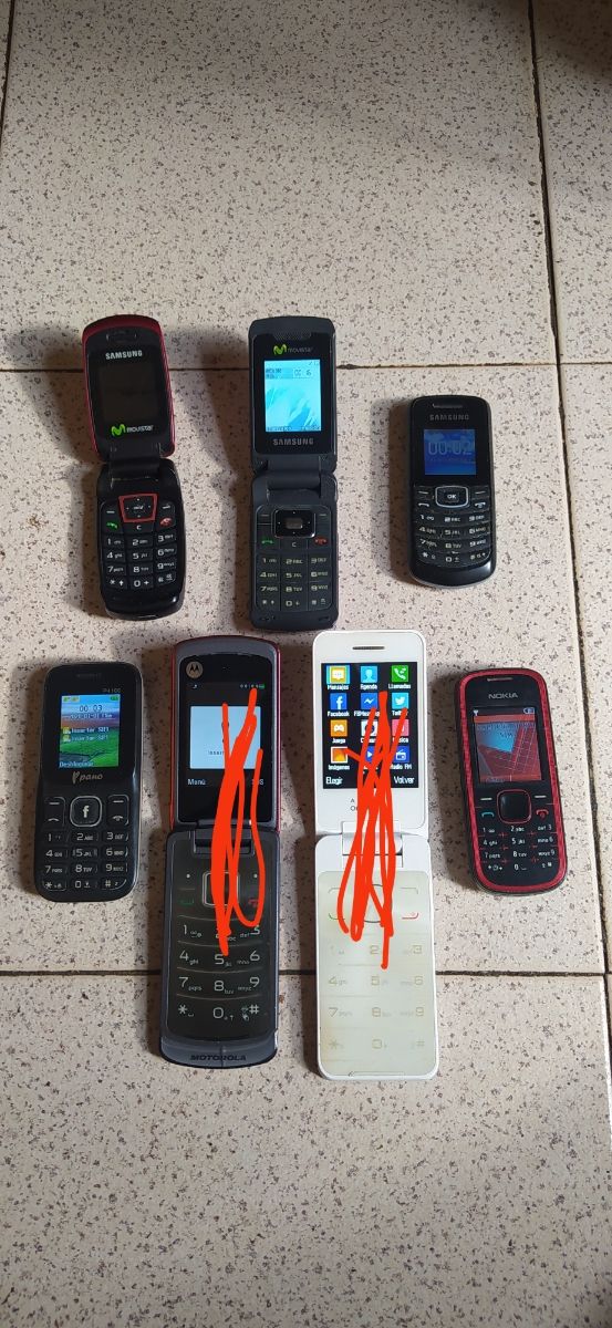 Moviles libres pa llamar y colgar...10€ uno 