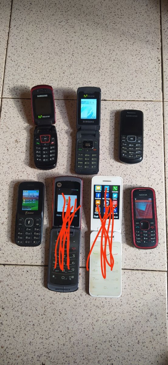 Moviles libres pa llamar y colgar...10€ uno 