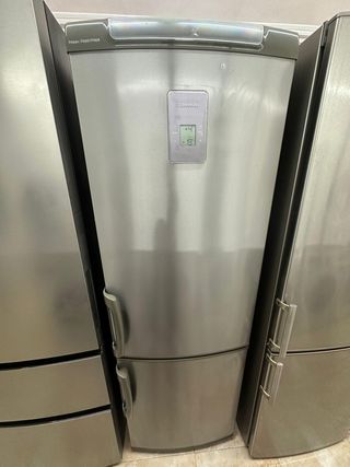 FRIGORÍFICO ELECTROLUX INOX