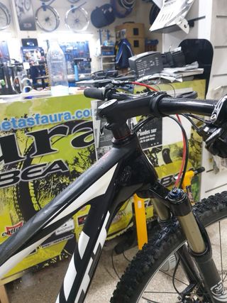 Bicicleta Scott Scale 910