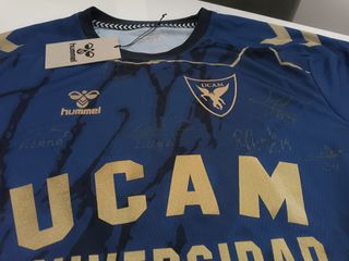 Camiseta UCAM Futbol FIRMADA XL