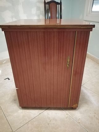 MÁQUINA DE COSER ALFA  MOD.109