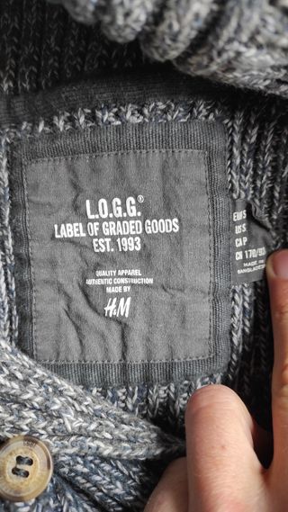 Jersey de cuello alto.