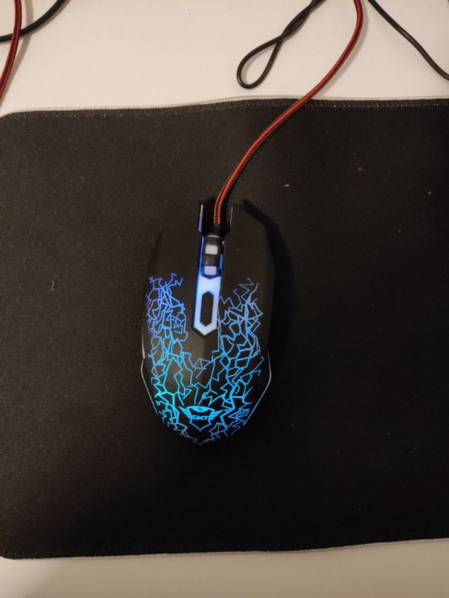 Ratón gaming GXT con luces