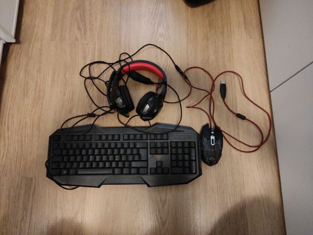Pack teclado, ratón y cascos gaming
