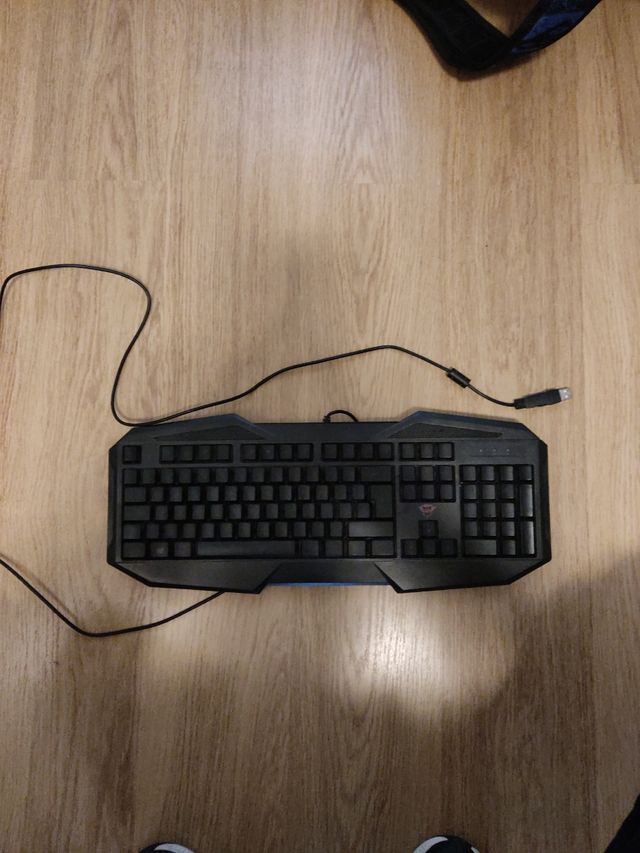 Pack teclado, ratón y cascos gaming