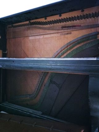 Piano antiguo Vintage Vertical 