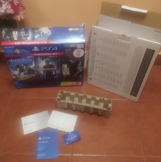 Caja vacía para guardar PS4 1TB