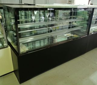 VITRINAS PASTELERAS de 1800mm
