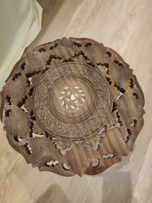 taburete (adorno) pequeño, madera tallada, antiguo