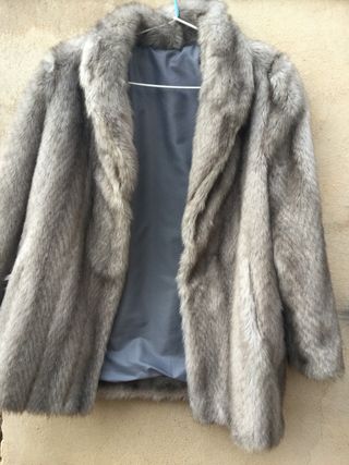 CHAQUETÓN/ ABRIGO PELO SINTÉTICO GRIS