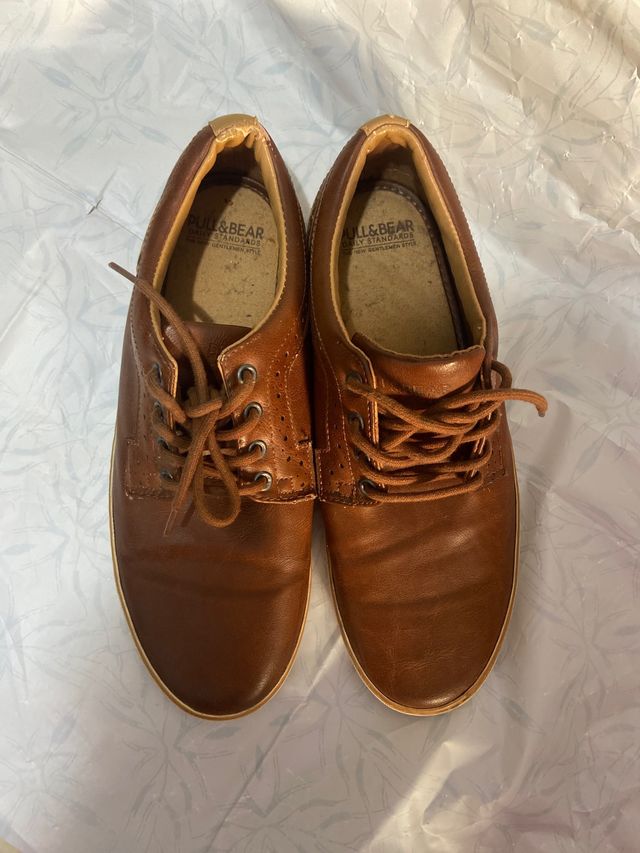 zapato de hombre pull&bear 
