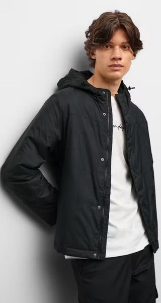Anorak impermeable con capucha