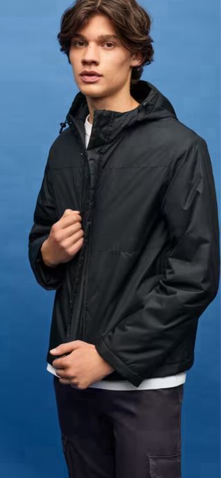 Anorak impermeable con capucha