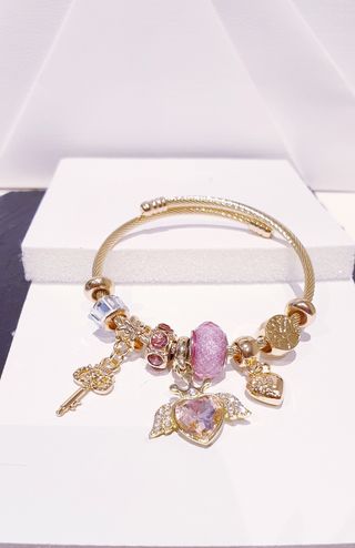 Bisutería mujer, Brazalete acero 