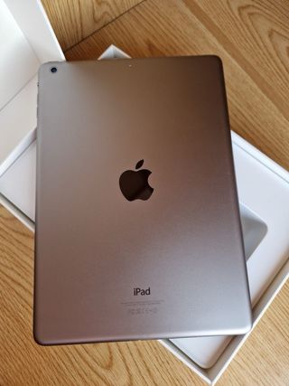 iPad Air modelo A1474 16 GB Space Grey
