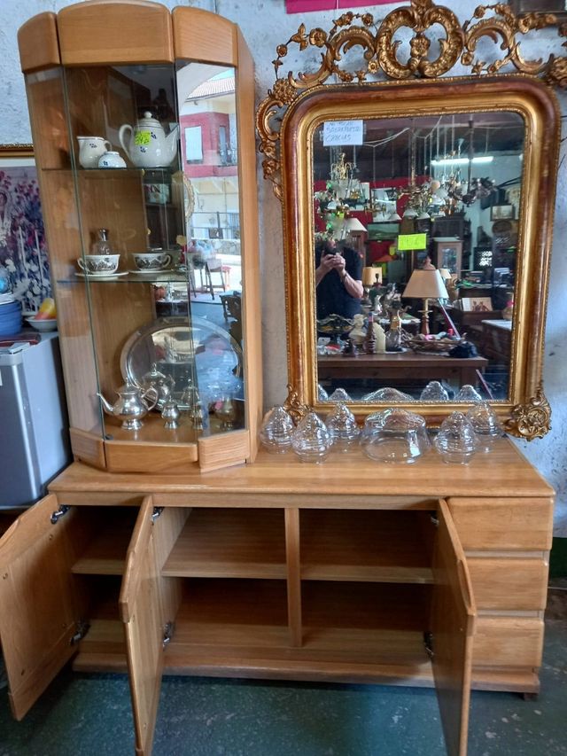 Vitrina de madera de roble 