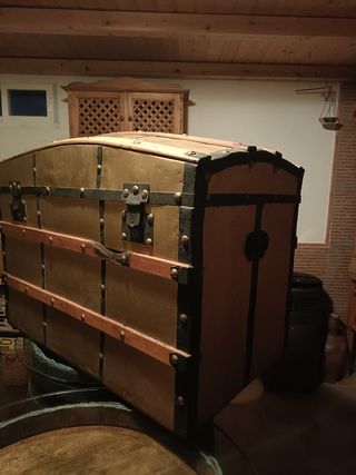 Baúl vintage de madera