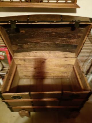 Baúl vintage de madera