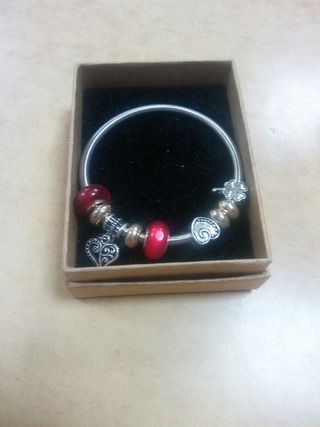 Pulseras acero como las de Pandora
