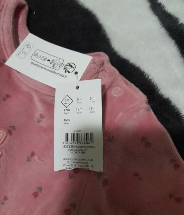Pijama de bebé NUEVO A ESTRENAR, talla 3 meses