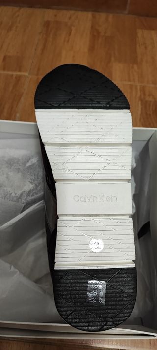 Zapatillas Calvin Klein talla 39 nuevas 