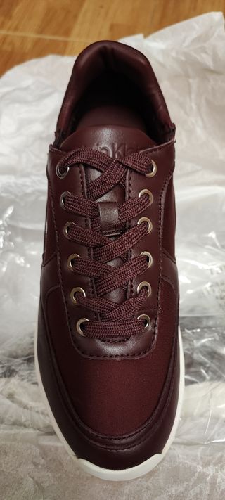 Zapatillas Calvin Klein talla 38 nuevas
