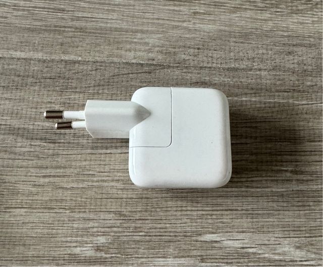 USB Power Adapter. Apple