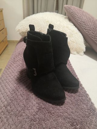 Botines negros