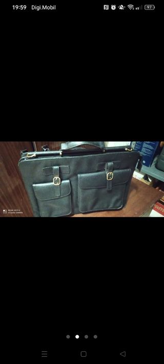 maletín tipo Cartera piel caballero negra 