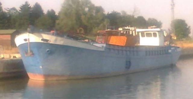 barca per estazione sabbia