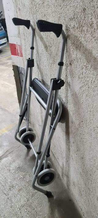 Andador para adultos con silla y plegable