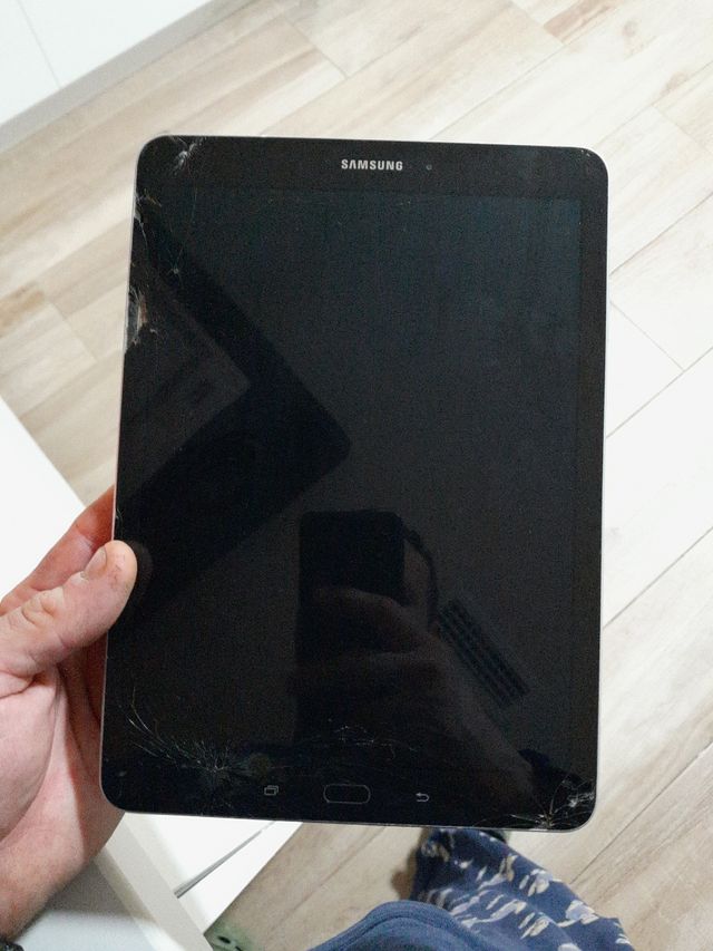 Samsumg galaxy tad S3