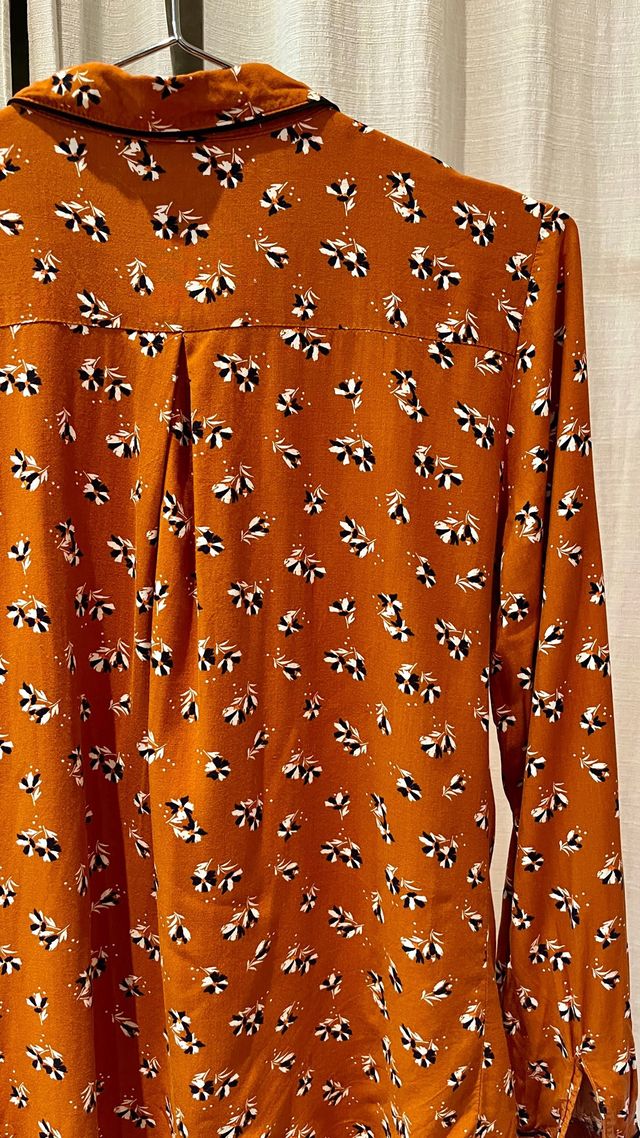 camisa mostaza estampado floral T-S