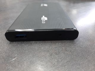 Caja Externa Shied Con disco duro 500GB con cable