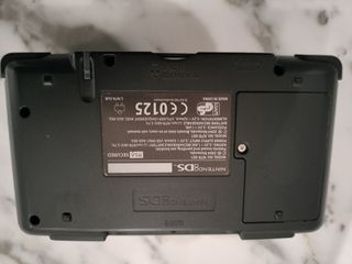 Nintendo DS + juegos + complementos