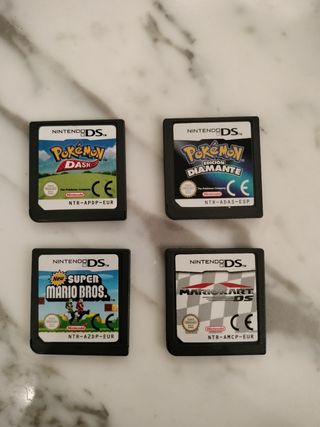 Nintendo DS + juegos + complementos