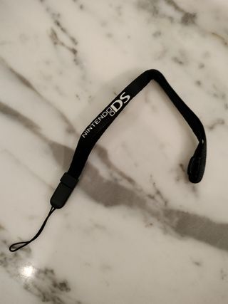 Nintendo DS + juegos + complementos