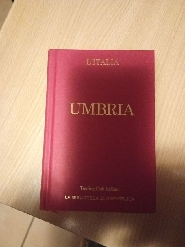 L Italia "Umbria" touring club italiano