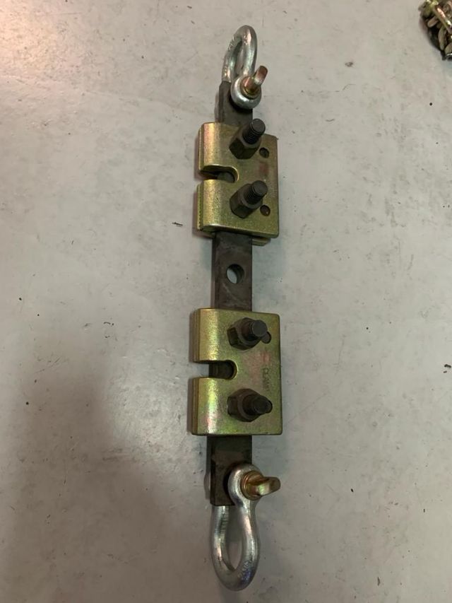 Enganche y mordazas para bancada