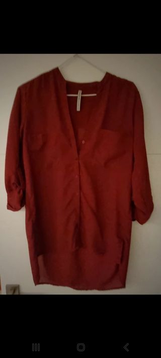 Camisa Stradivarius burdeos Talla M